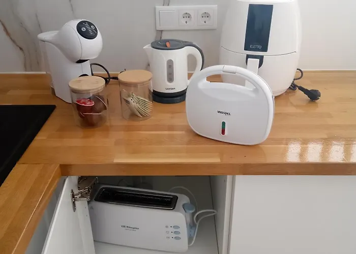 Апартаменты At Maries House 2